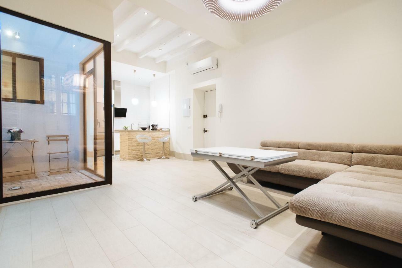 Luxury Apartment Penuelas Free Parking Seville Exterior photo