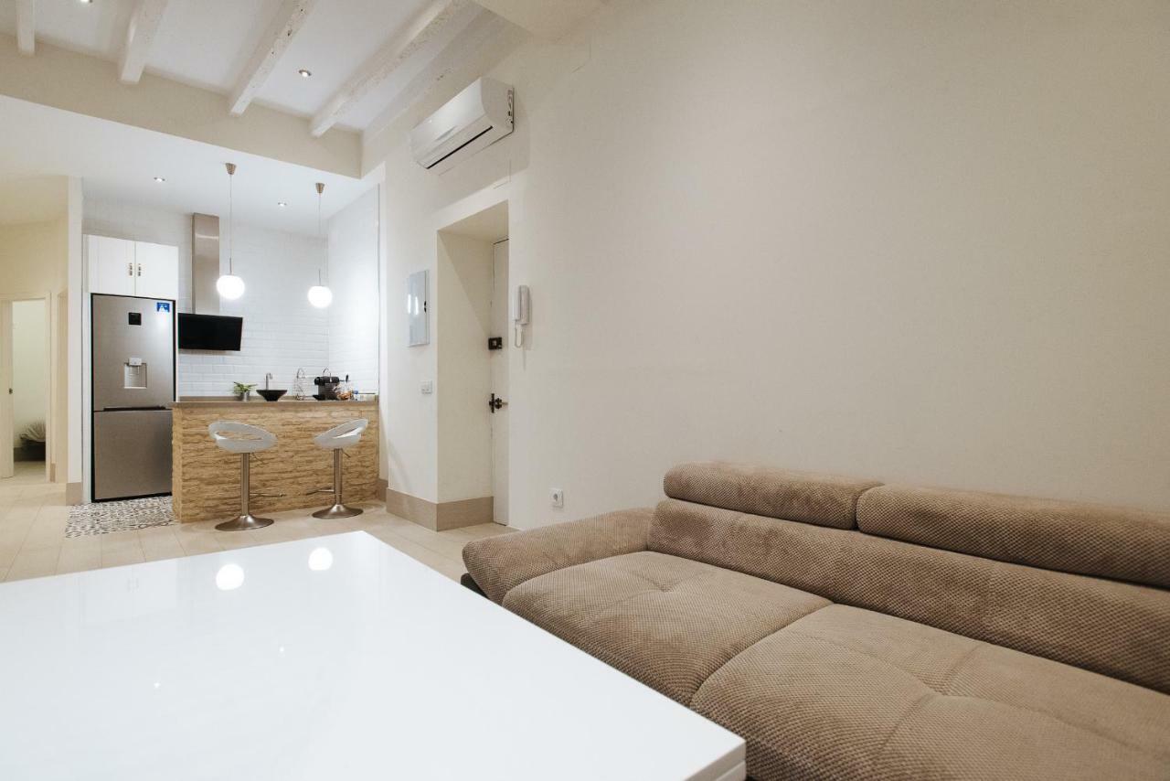 Luxury Apartment Penuelas Free Parking Seville Exterior photo